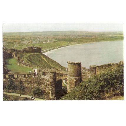 CASTLE WALLS AND BAY, SCARBOROUGH, YORKSHIRE. used vintage postcard, 1967 pm =