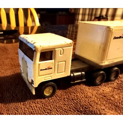 Vintage ERTL Kenworth Semi Tractor Trailer # 200 Dow Brands 11 1/2" Long
