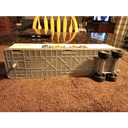 Vintage ERTL Kenworth Semi Tractor Trailer # 200 Dow Brands 11 1/2" Long