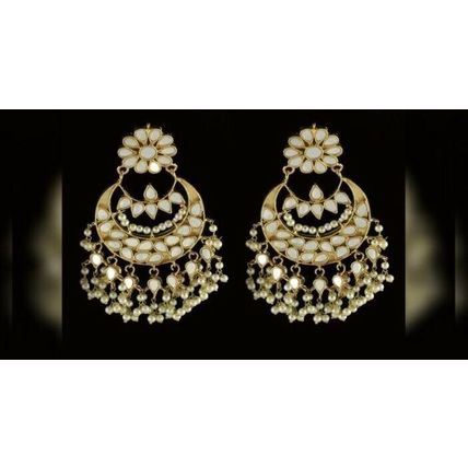 PAKISTANI INDIAN WOMEN GIRLS GOLD-PLATED THAPA KUNDAN EMBELLISHED NATURAL PEARLS
