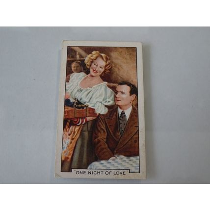 1935 Gallaher Shots From Famous Films Card # 06 of 48 One Night Of Love Good (2)