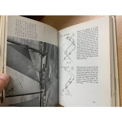 1964 1ST UK EDITION "YACHT RACING TACTICS" JOACHIM SCHULT HARDBACK BOOK (P4)