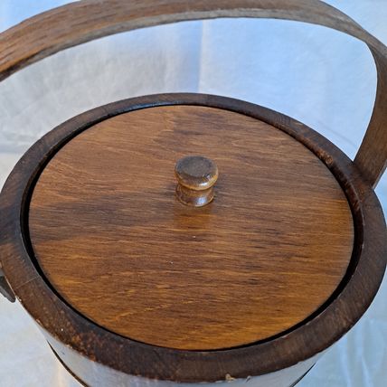 Vintage WOOD ICE BUCKET Barrel Brass Lid & Liner Handle 8" Wooden Barware Holder