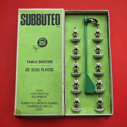 Subbuteo HW TEAM AUSTRIA FULHAM GERMANY COMPLETE SET