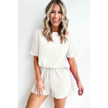 White Casual Textured Tee and Drawstring Shorts Set