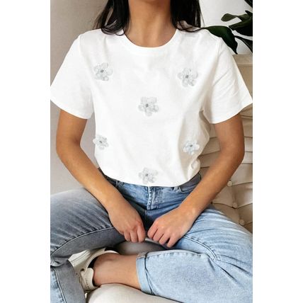 White Flower Applique Round Neck T-shirt