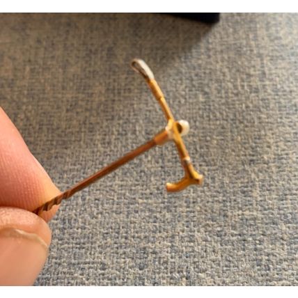 VINTAGE GOLD & PLATINUM? HUNTING CRAVAT PIN RIDING CROP SHAPE 5cm-LONG 1g (P2)