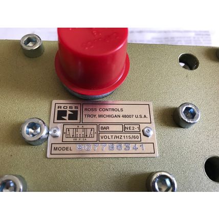 NEW ROSS 8077B6341 PNEUMATIC VALVE SAE 500, 115 VAC NIB NE2-1,110/50,ES