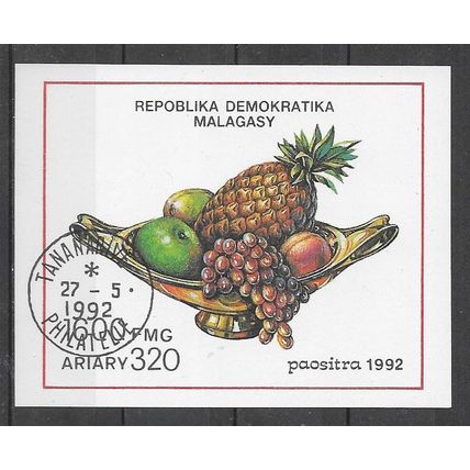 MADAGASCAR N° BLOC 76 YVERT OBLITERE ( USED )