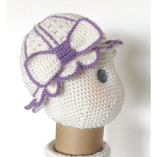 Hat #H07 girls crochet scallop edge with bow 3 - 5 years