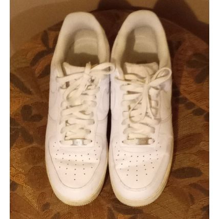 Pre-Owned Men’s Nike White on White Air Force Ones (12)