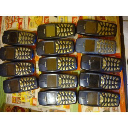 Nokia 3510 phone for sale, all faulty !