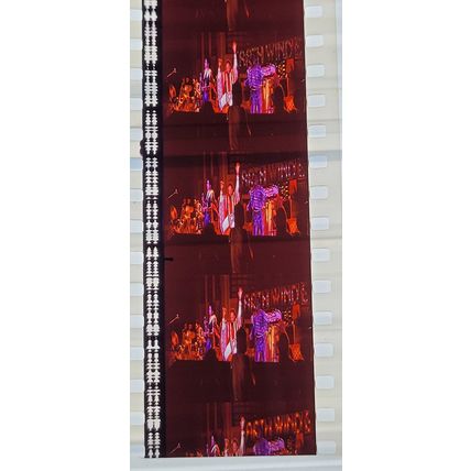 EARTH WIND & FIRE. Pk MTP - a003C. 1 STRIP OF 5 - 35MM FILM CELLS. A rare strip