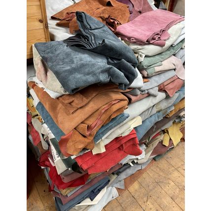 Craft Pack Leather Part Cow Hides 2000 KGS Mixed Colours, Collection only