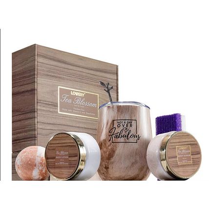 NIB! & Sealed! Lovery Luxurious Tea Blossom Bath Gift Set - FREE Ship!