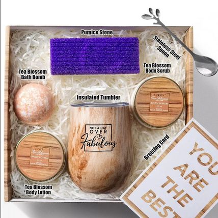 NIB! & Sealed! Lovery Luxurious Tea Blossom Bath Gift Set - FREE Ship!