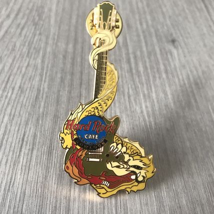 Hard Rock Cafe 2000 KOWLOON OPENING DRAGON GUITAR PIN LE MINT - HRC