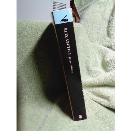 Elizabeth I by Jasper Ridley PB
