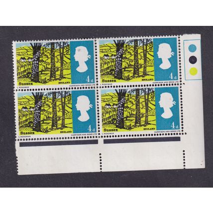 SG689 Bottom Right Hand Corner Block of 4 Landscapes Hassocks 4d Unmounted