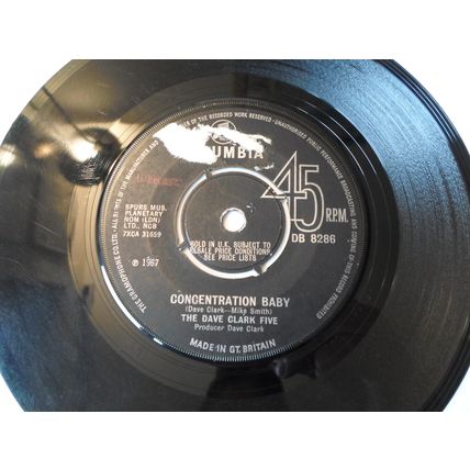 7"1967. DAVE CLARK FIVE, EVERYBODY KNOWS,COLUMBIA DB 8286. VERY GOOD PLUS