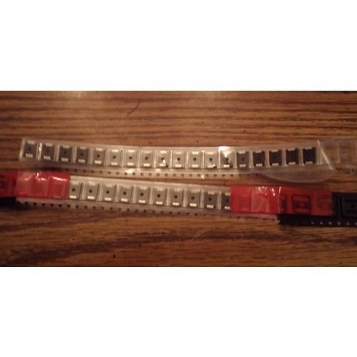 Lot of 33: Comchip Technology CDBC580-G Diodes Schottky :: FREE Shipping