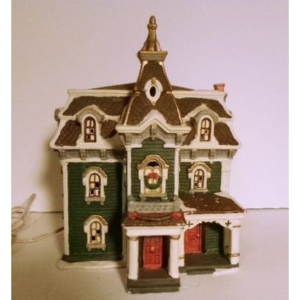 Vint 90s Christmas Village 3 Story Christmas House Hand Painted Lighted CVH 100