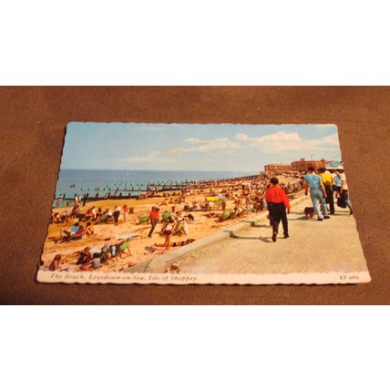 1960s Postcard - Leysdown on sea Beach - Isle of Sheppey, Kent