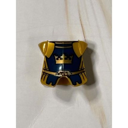 LEGO Gold Crown King Breastplate Armor 2587pb21 cas422 cas425 cas388 cas332