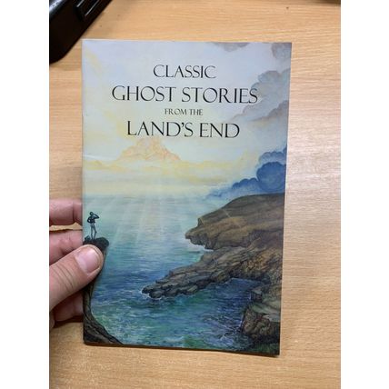 1998 "CLASSIC GHOST STORIES FROM THE LAND'S END" THIN PAPERBACK BOOK (LL)