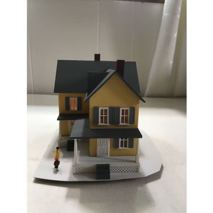 HO Scale Model Power Grandma Mose's House (built) 4384
