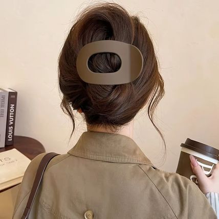 4PCS Flat Hair Clips for Thick Thin Hair, Round Lay Down Claw Clips for Women
