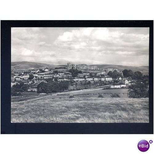 Wales DENBIGH CASTLE Postcard by Ministry of Works (1)