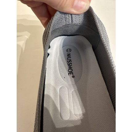 Musshoe Elastic Knit Flexible Pull On Walking Shoe/Sneakers Women's Size 11 Grey