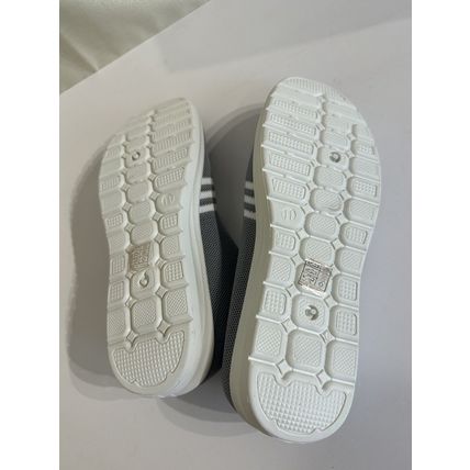 Musshoe Elastic Knit Flexible Pull On Walking Shoe/Sneakers Women's Size 11 Grey