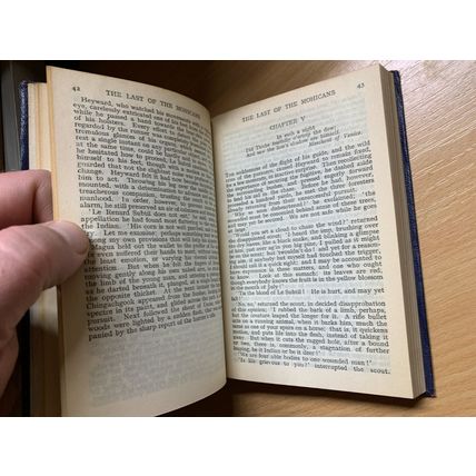 VINTAGE "LAST OF THE MOHICANS" J FENIMORE COOPER FICTION FAUX LEATHER BOOK (P2)