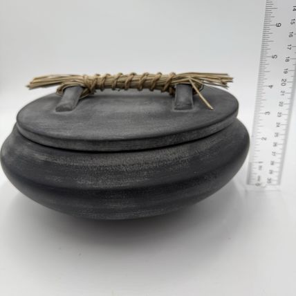 Anthropologie Mozu Trinket Dish Large Black Matte Ceramic Covered Vase