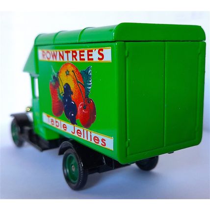 LLEDO BOXED Model Truck * ROWNTREES JELLY - VINTAGE CHEVROLET TRUCK - 1993 VGC