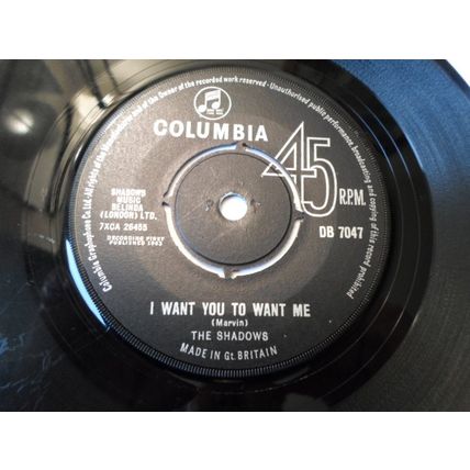7" 1963.THE SHADOWS. ATLANTIS, DB 7047, I WANT YOU TO WANT ME.COLUMBIA.EXCELLENT