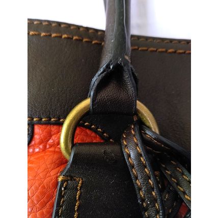 St. John's Bay Orange & Brown Handbag Pebbled Texture Luggage Tag Logo Flaw