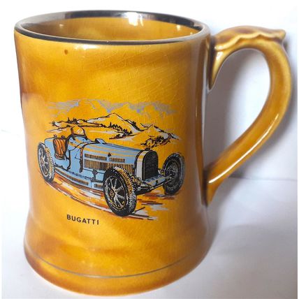 WADE TANKARD - 1927 BUGATTI TYPE 35B - RACING CAR - PORCELAIN - 12 x 13 cm GOOD