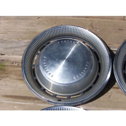 1970 70 Chrysler Hub Caps (4) OEM 15" Hollander #349 New Yorker Town & Country