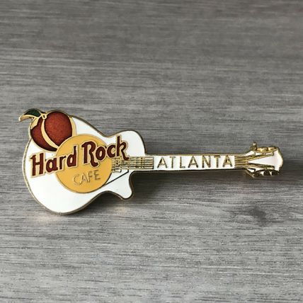 Hard Rock Cafe Atlanta peach White Gibson Guitar Pin Old version HRC MINT