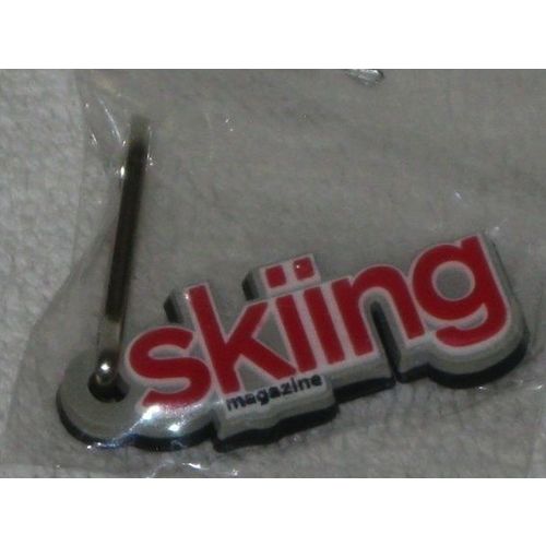 Skiing Magazine Zipper Pull