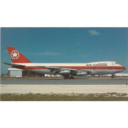 Air Canada Boeing B747 233B Civil Aircraft Postcard (A22749)
