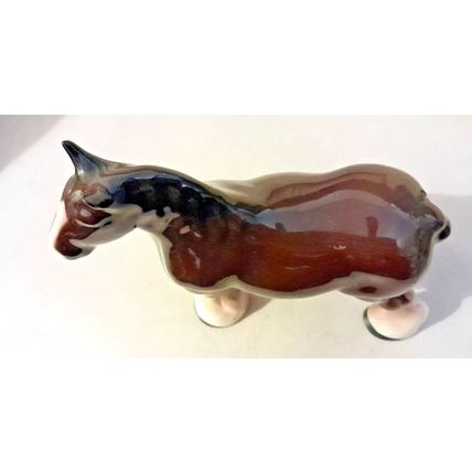 Ceramic Horse : 12cm