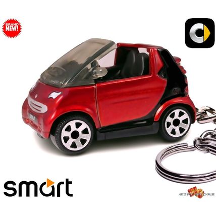 HTF RARE KEYCHAIN RED SMART FORTWO CABRIO CUSTOM Ltd Ed.