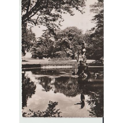 (84) AVIGNON. Le bassin du Jardin des Doms - Editions de Luxe ESTEL