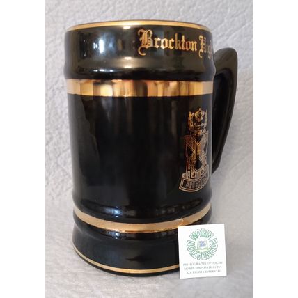 VINTAGE BROCKTON MASSACHUSETTS HIGH SCHOOL NAVY BLUE CERAMIC & GILT TANKARD