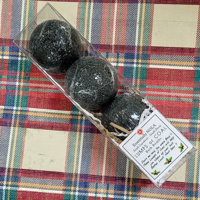 Lumps of Coal Bath Bombs - Gift Set[ ]
