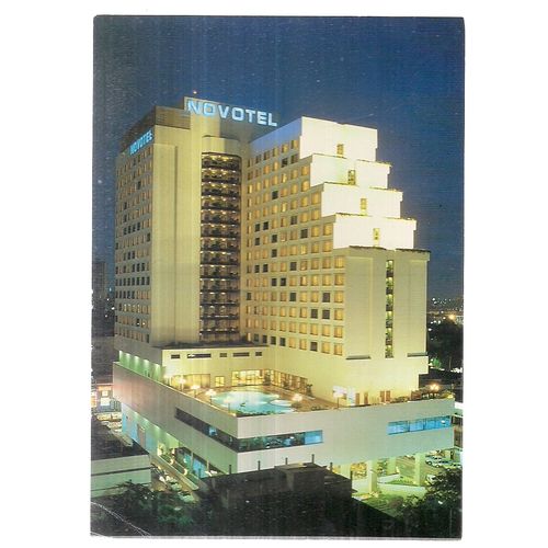 THE NOVOTEL, SIAM SQUARE, BANGKOK, THAILAND unused vintage postcard.